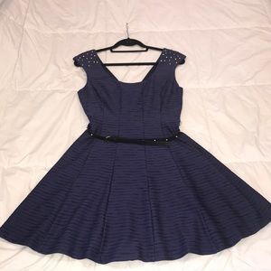 Guess belted dress